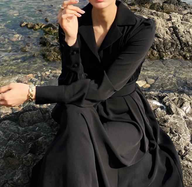 Elegant- Black long maxi dress with belt - Try Modest Limited