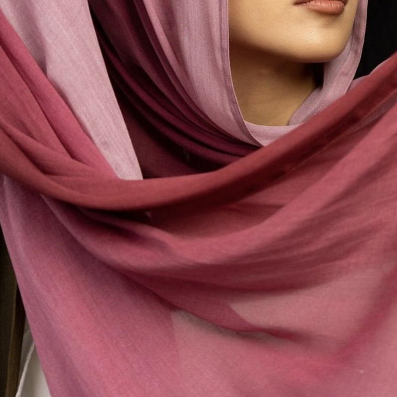 Latest Hijabs & Scarves - Try Modest Limited Immagine