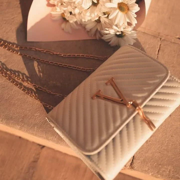 Latest Women's Handbags - Try Modest Limited Immagine