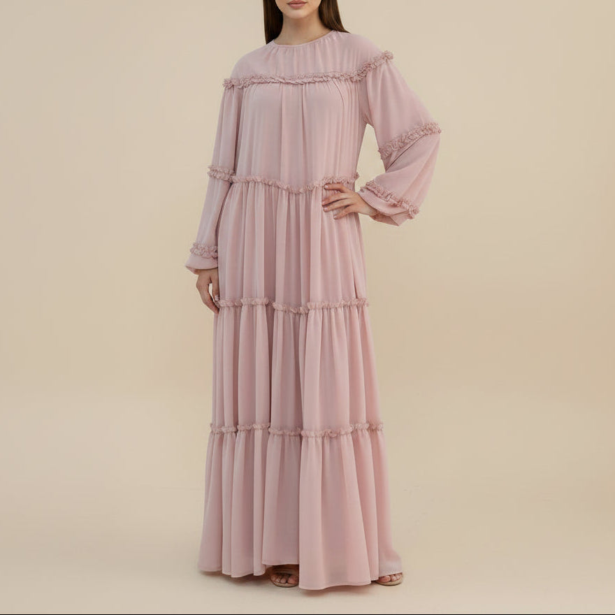 Amara Stufen-Chiffon-Maxikleid