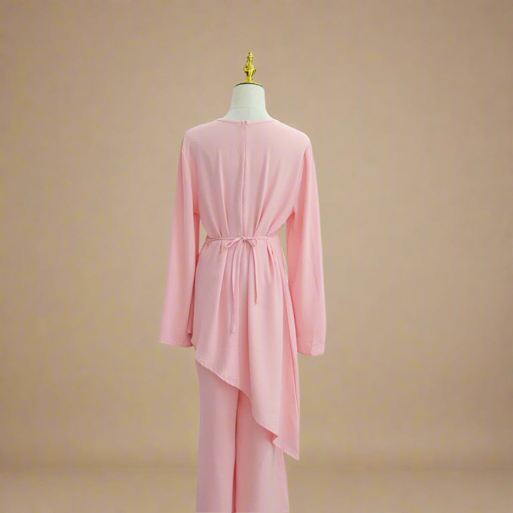 Asimetrik Drape Tunik ve Geniş Paça Pantolon Takımı