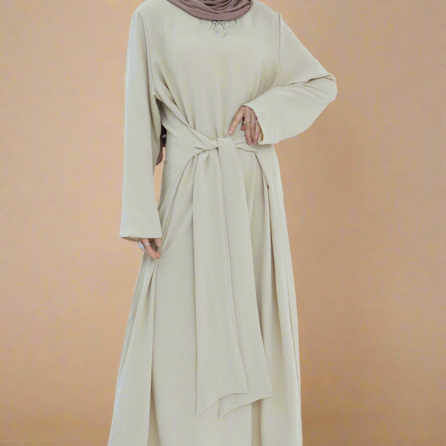 فستان ملفوف بأكمام طويلة من Aylana