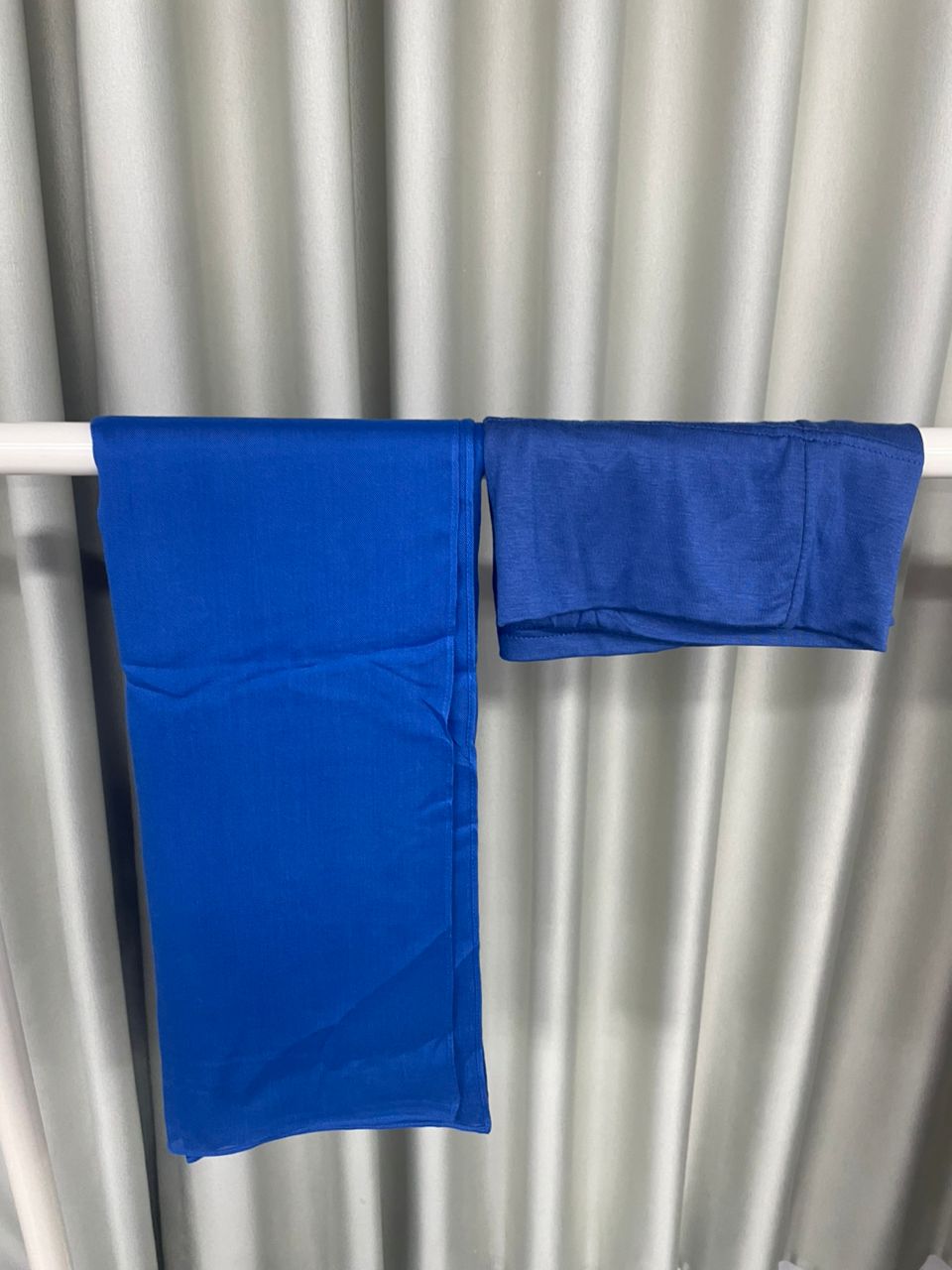 Conjunto de hiyab modal azul celestial