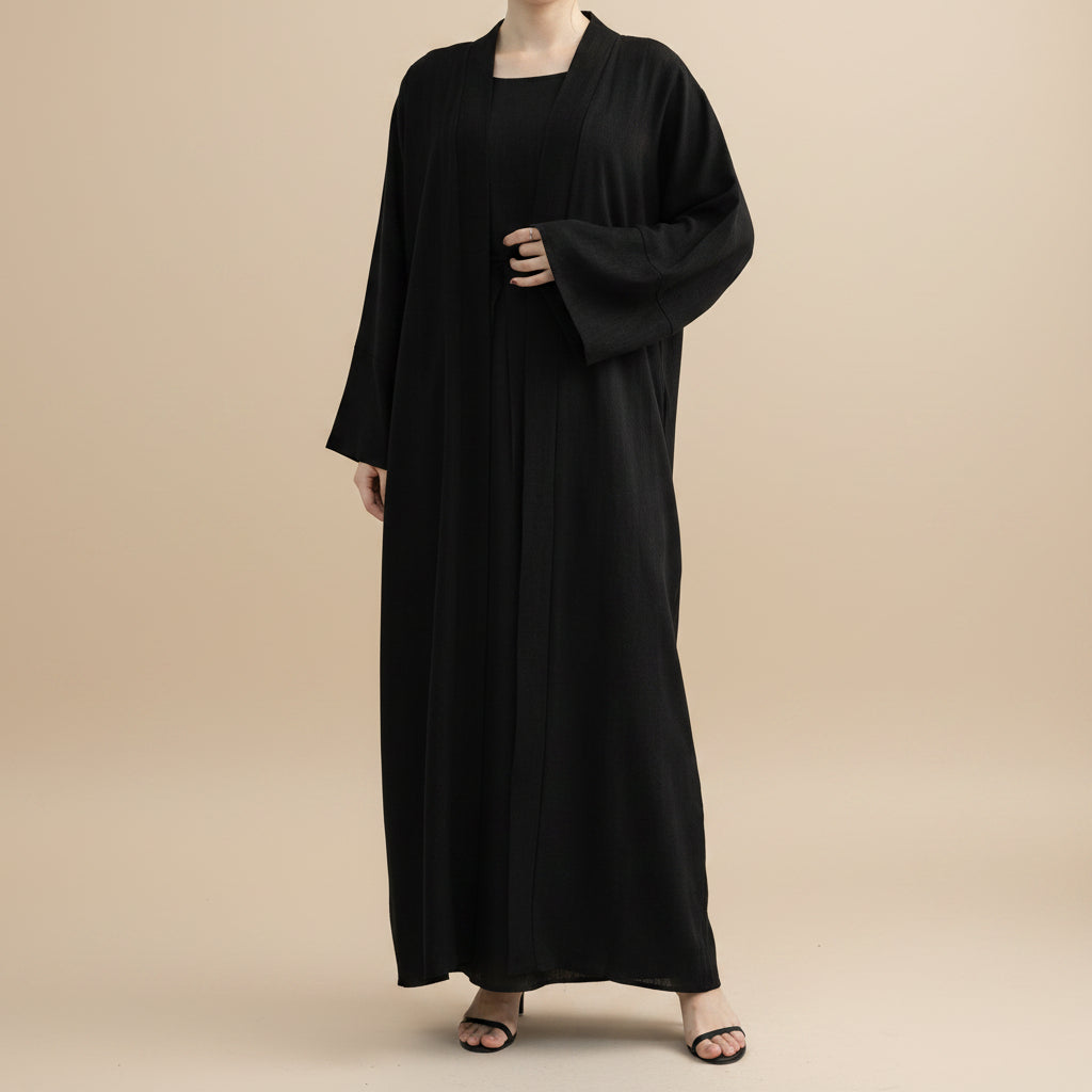 Abaya drapeada a dúo y vestido lencero