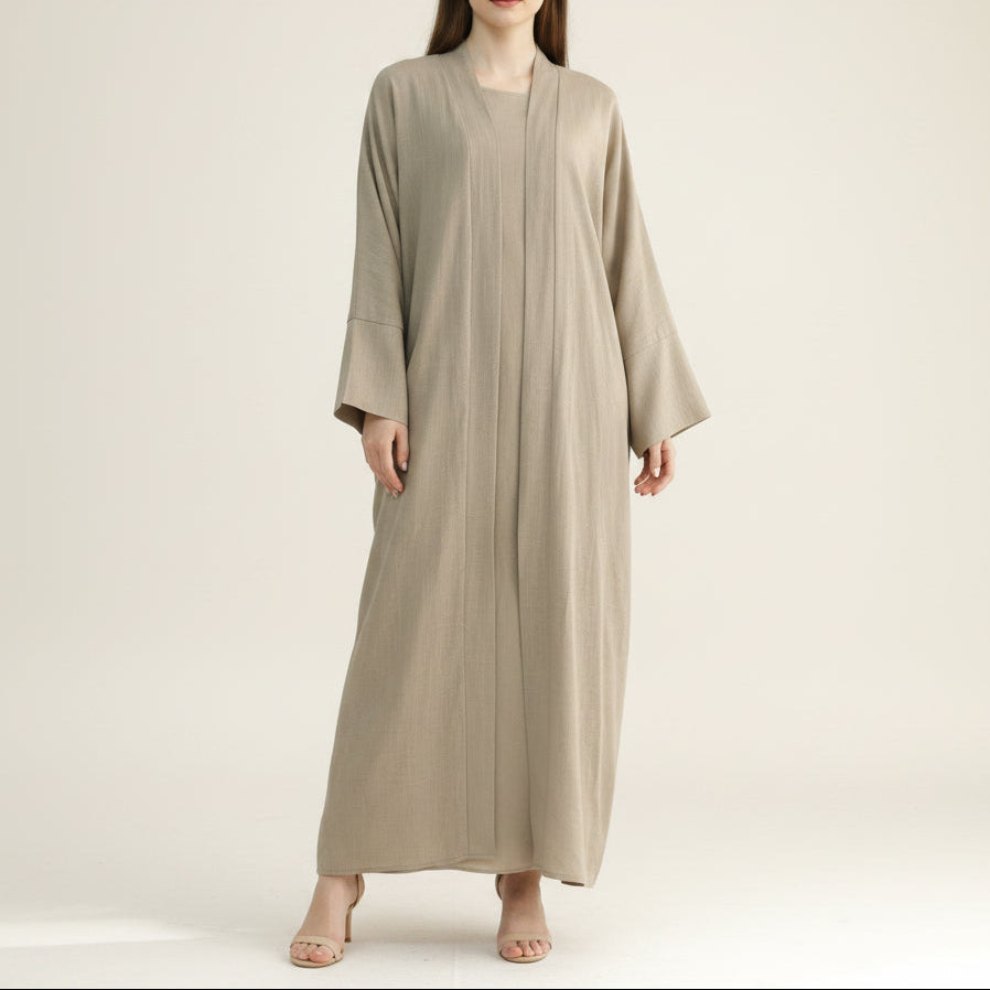 Abaya drapeada a dúo y vestido lencero
