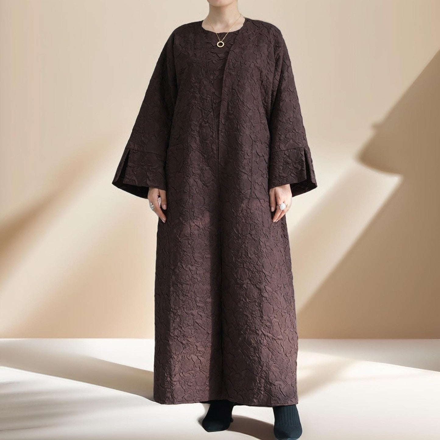 Embossed Winter Abaya Robe with Vest - Try Modest Limited 