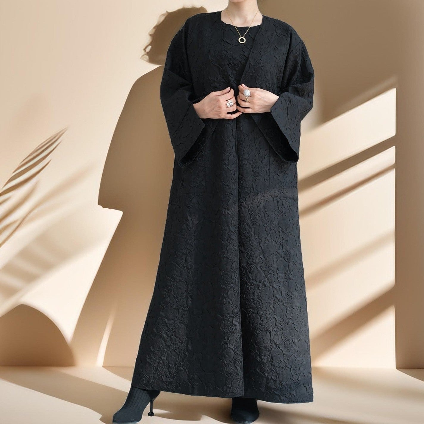 Embossed Winter Abaya Robe with Vest - Try Modest Limited 