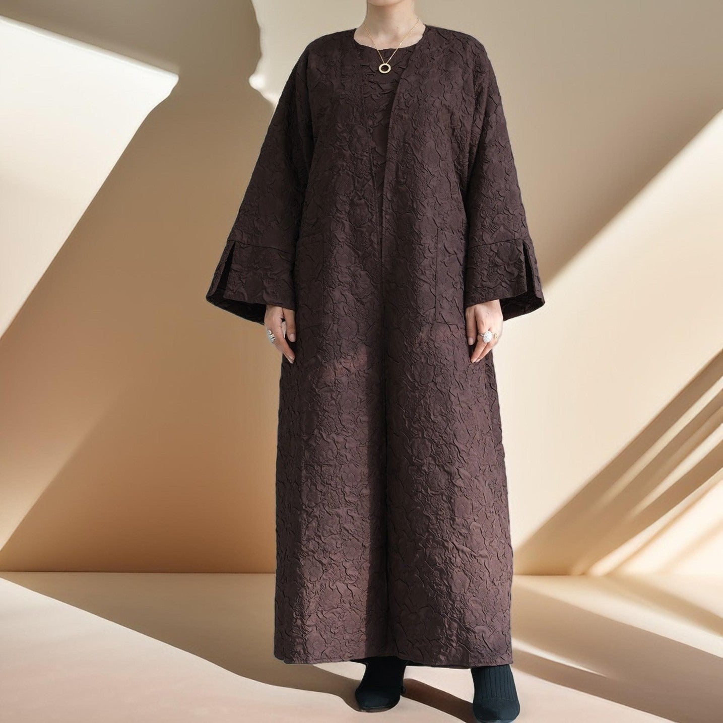 Embossed Winter Abaya Robe with Vest - Try Modest Limited 