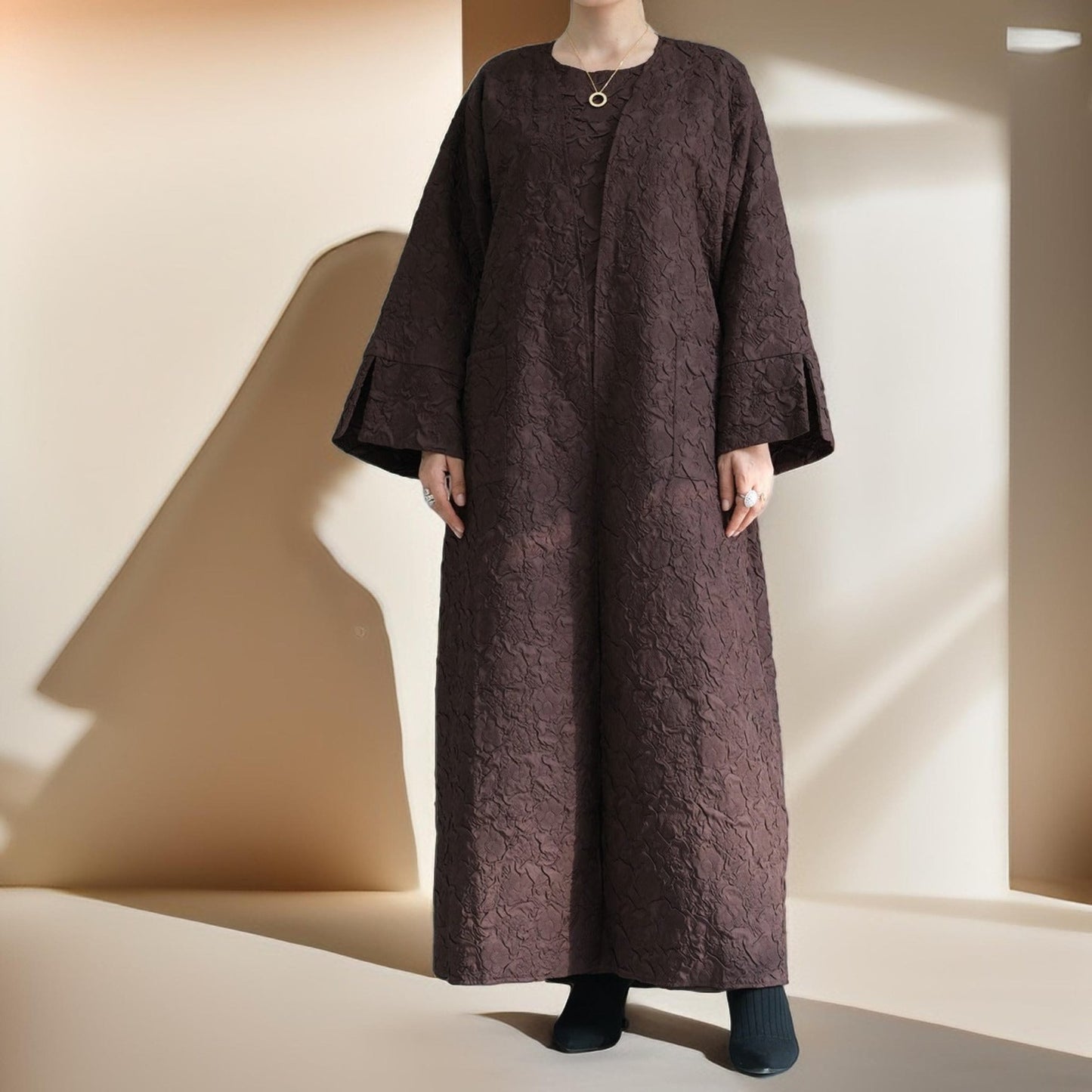 Embossed Winter Abaya Robe with Vest - Try Modest Limited 