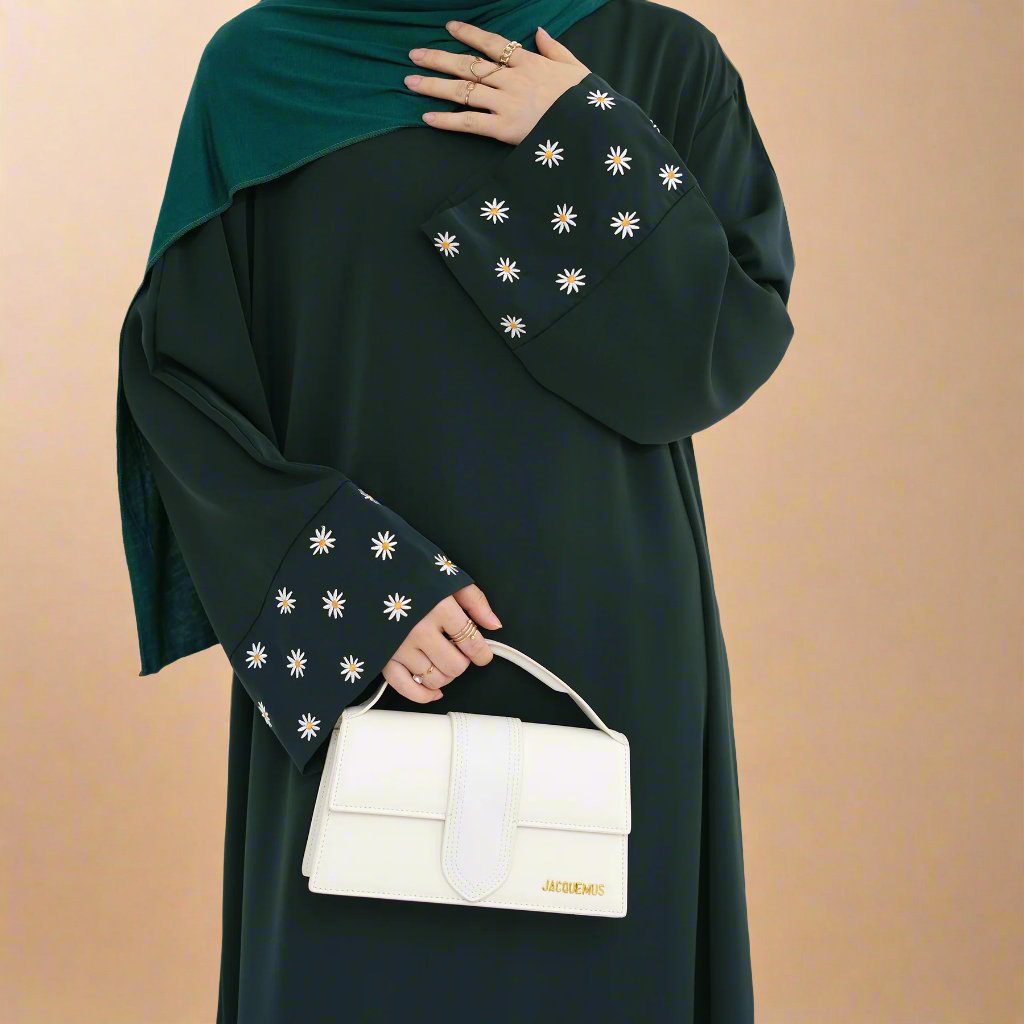 Sofaisticiúil Floral Embroided Jamila Dúnta Abaya