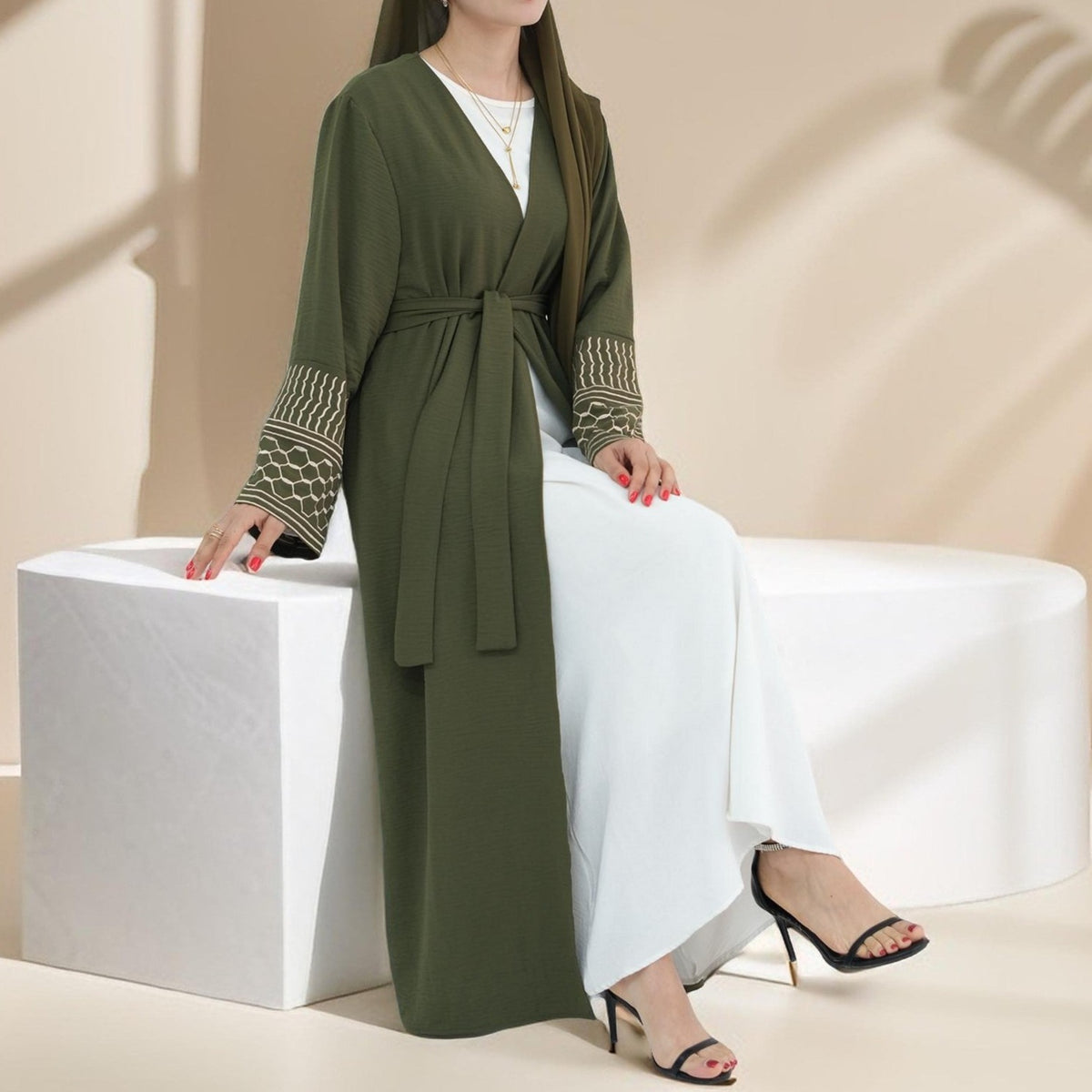 Freedom Keffiyeh Abaya - Try Modest Limited