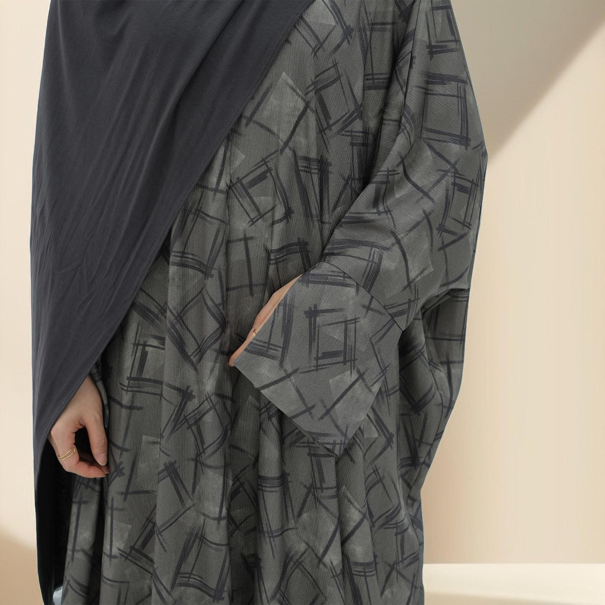 Geometric Drape Open Abaya - Try Modest Limited