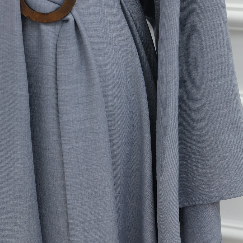 Robe longue Isadora Modeste avec ceinture