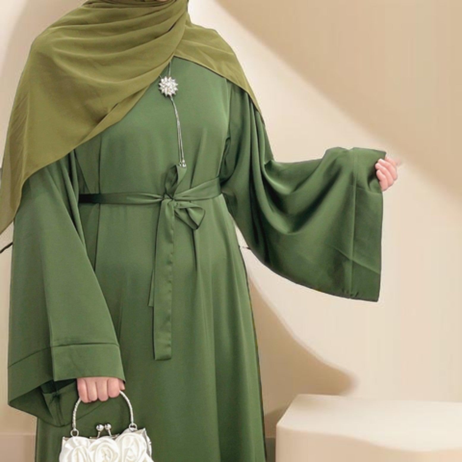 Lightweight plain abaya with long sleeves - Try Modest Limited 