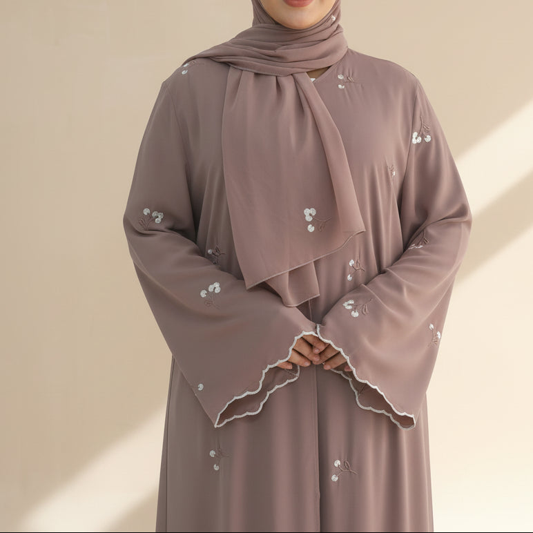 Lila Scalloped Floral Abaya Set