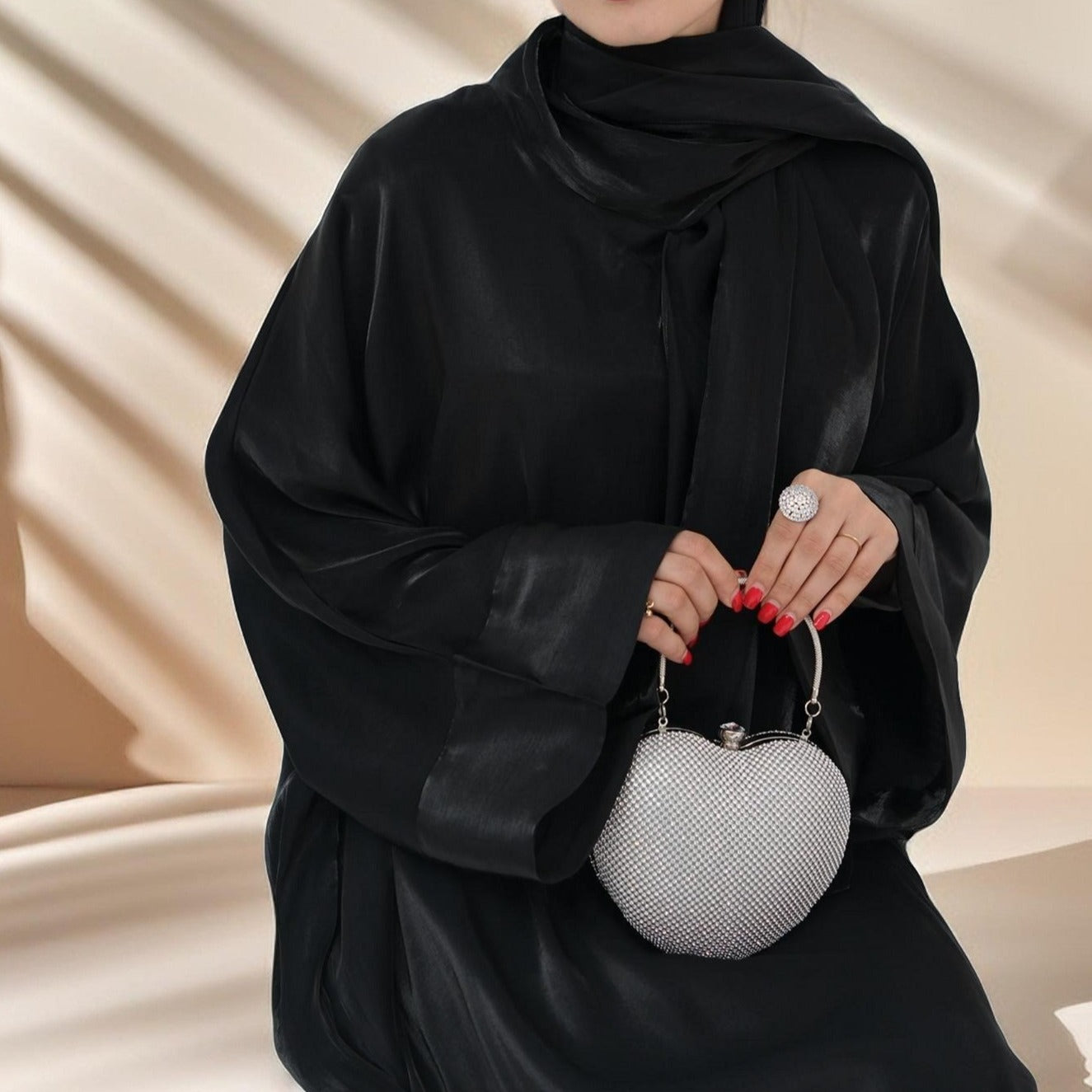 Abaya de lujo luminoso con hijab adjunto