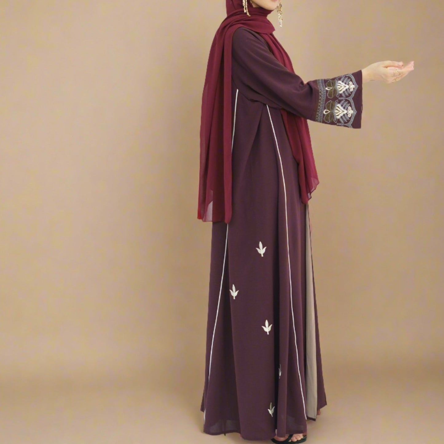 Malika-Luxury broderade öppna Abaya