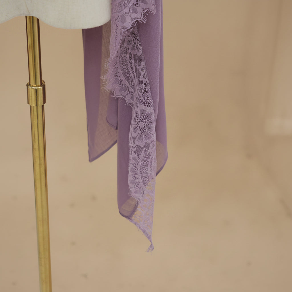 Mauve Nebel Modal-Spitzen-Hijab