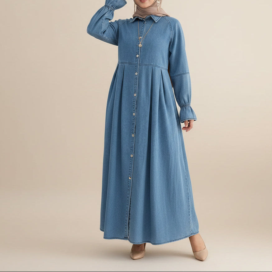 Nahla Blaues Jeans-Maxikleid mit Knopfleiste