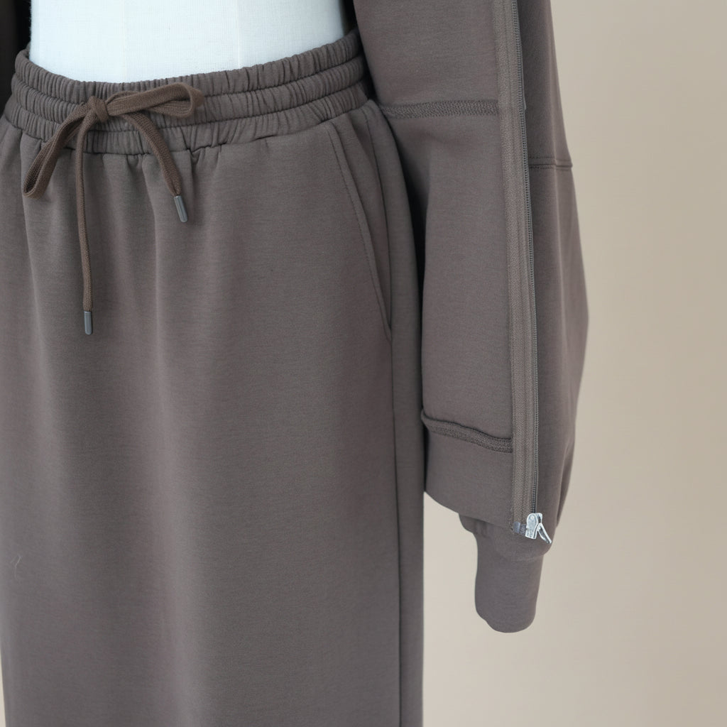 Set di due pezzi con felpa Nerina Modest e gonna lunga