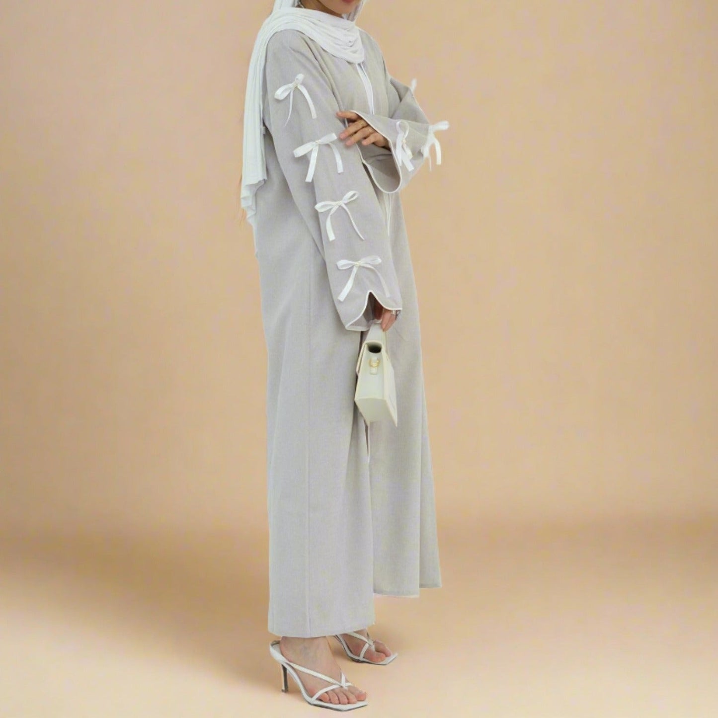 Abaya ouverte avec manches à nœud Heba