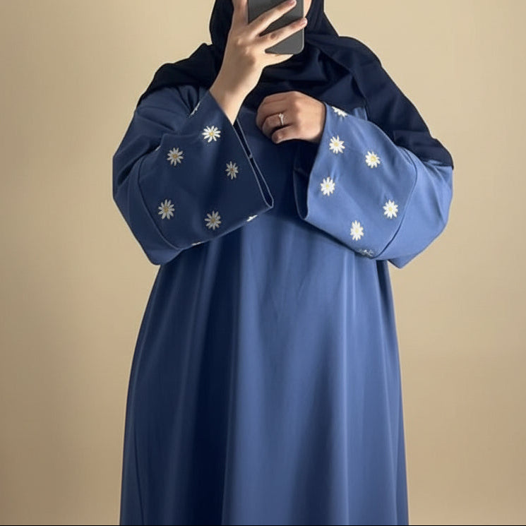 Sophisticated Floral Embroidered Jamila Closed Abaya