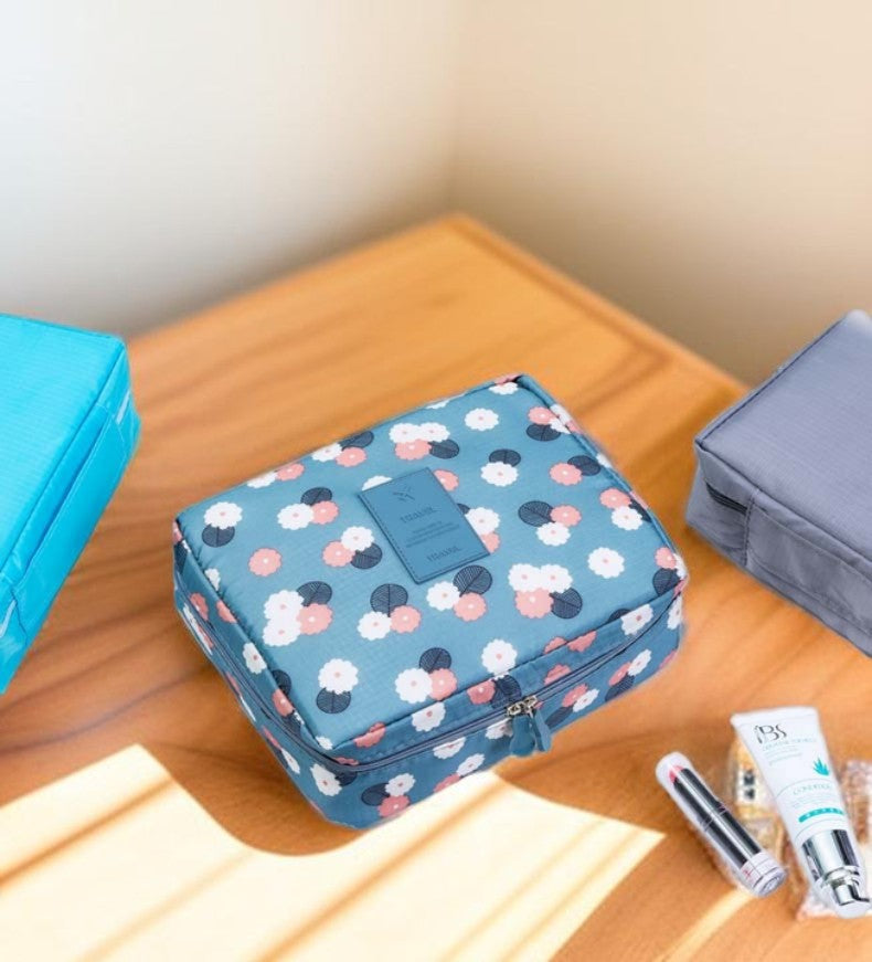 Women's Simple Waterproof Travel Makeup Bag-Keep your Beauty - Try Modest Limited