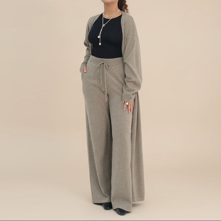 Completo da salotto a coste da donna, 3 pezzi: cardigan e coordinato a gamba larga