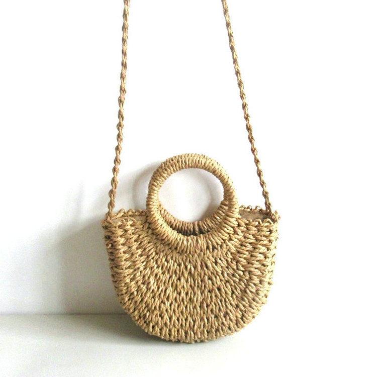 Round bucket woven holiday beach bag - Try Modest Limited