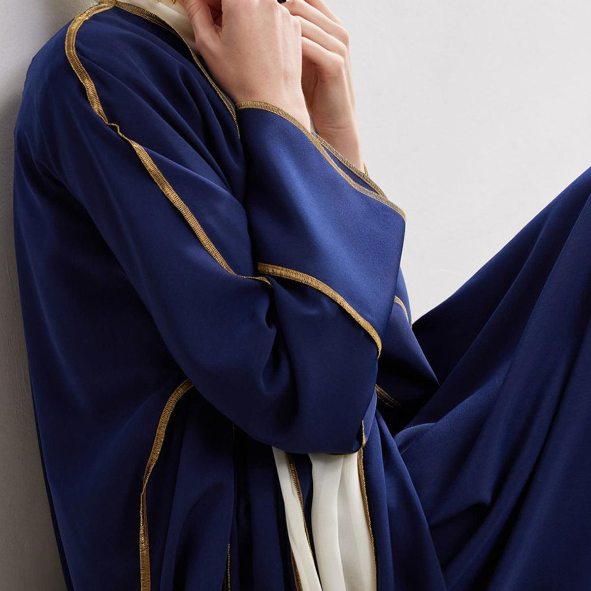 Royal middle east robe - Try Modest Limited